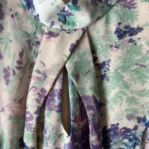 SHANGHAI TANG Green/Purple Floral 100% Silk Crepe Mini Sheath Dress SZ 8 - Picture 6 of 13